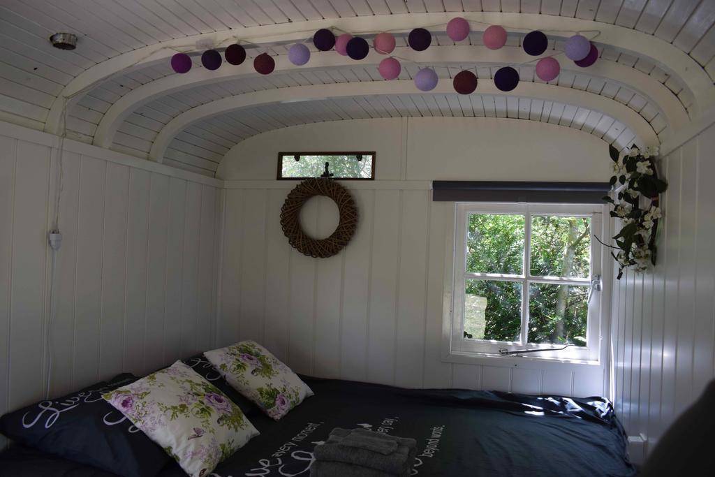 Loupiac  Camping Chez Francis Bed & Breakfast エクステリア 写真