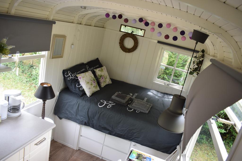 Loupiac  Camping Chez Francis Bed & Breakfast エクステリア 写真